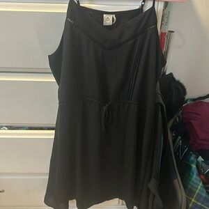 Paper Crane chiffon black dress